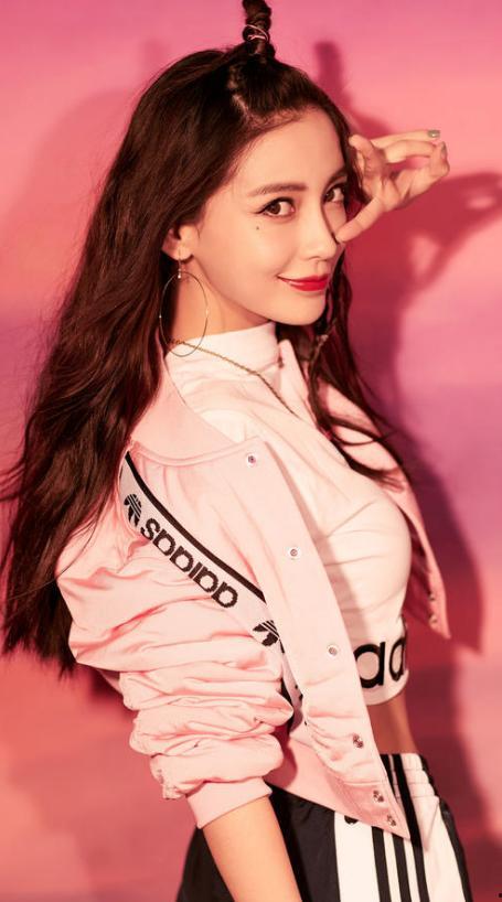 杨颖拍国产视频种子,激情演绎，种子传播经典瞬间  第1张