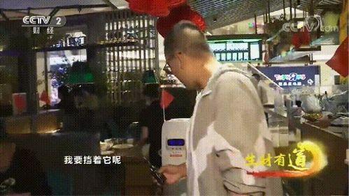 国产无接触送餐视频,国产智能送餐机器人引领潮流