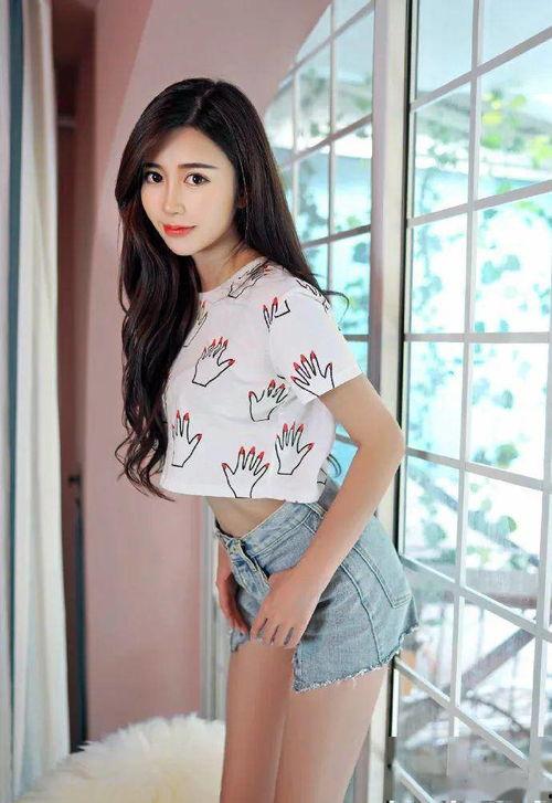 国产无套小嫩模中出视频,引发网友热议