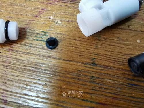 国产冲牙器拆卸视频教程,轻松掌握拆卸与维护技巧  第2张